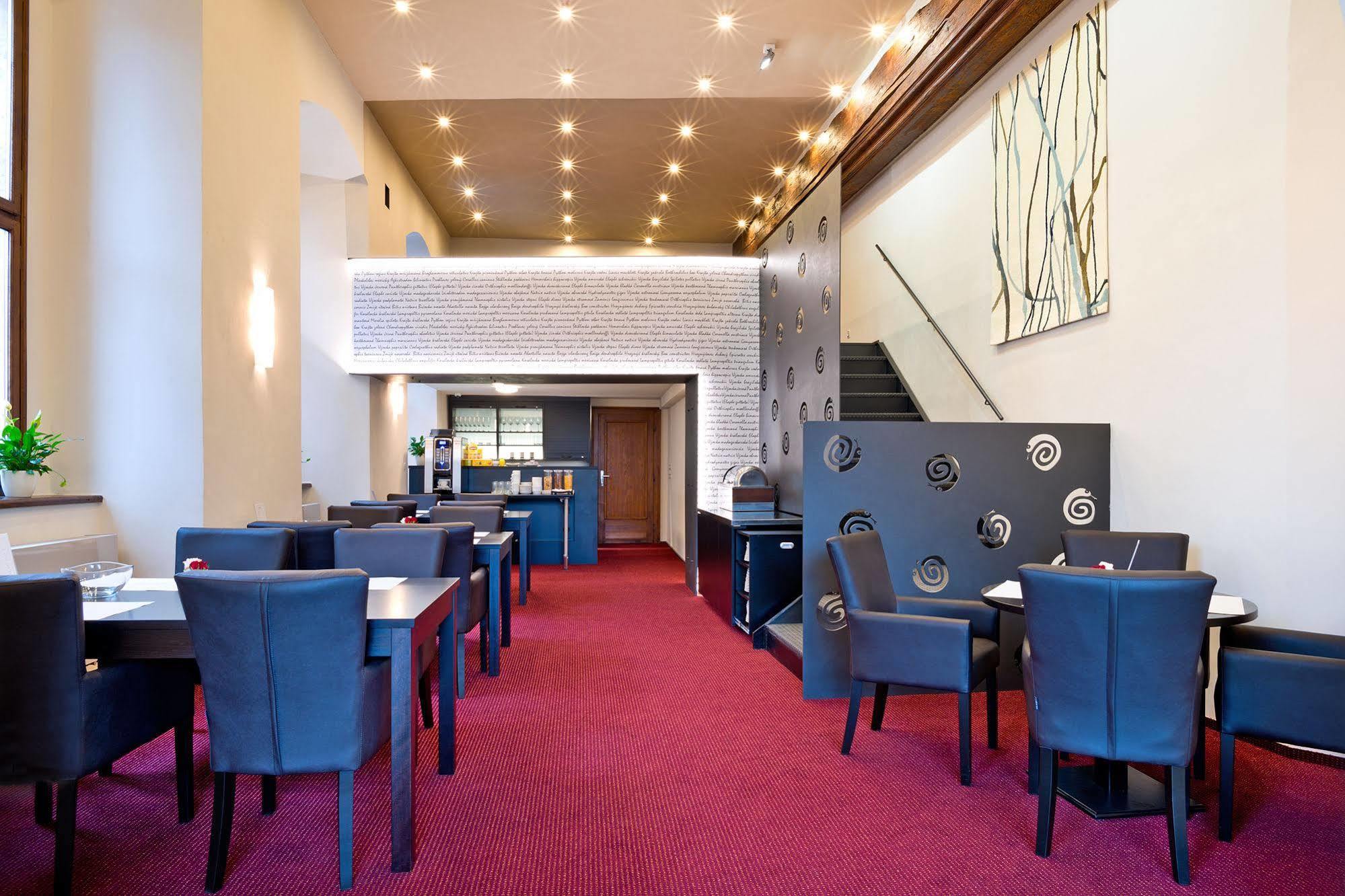 Hotel U Hada Zatec Ngoại thất bức ảnh