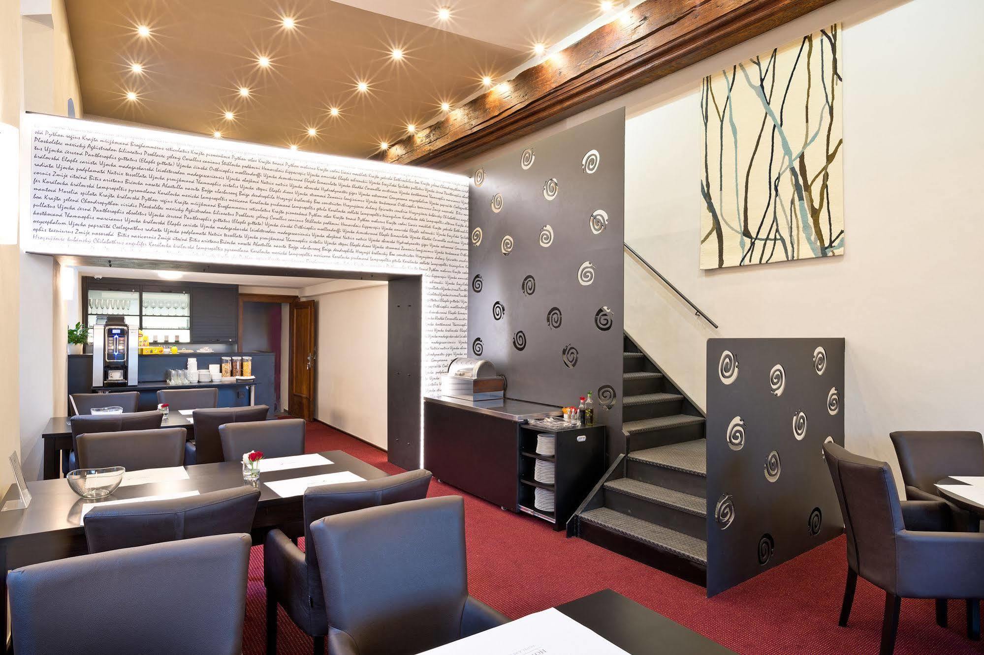Hotel U Hada Zatec Ngoại thất bức ảnh