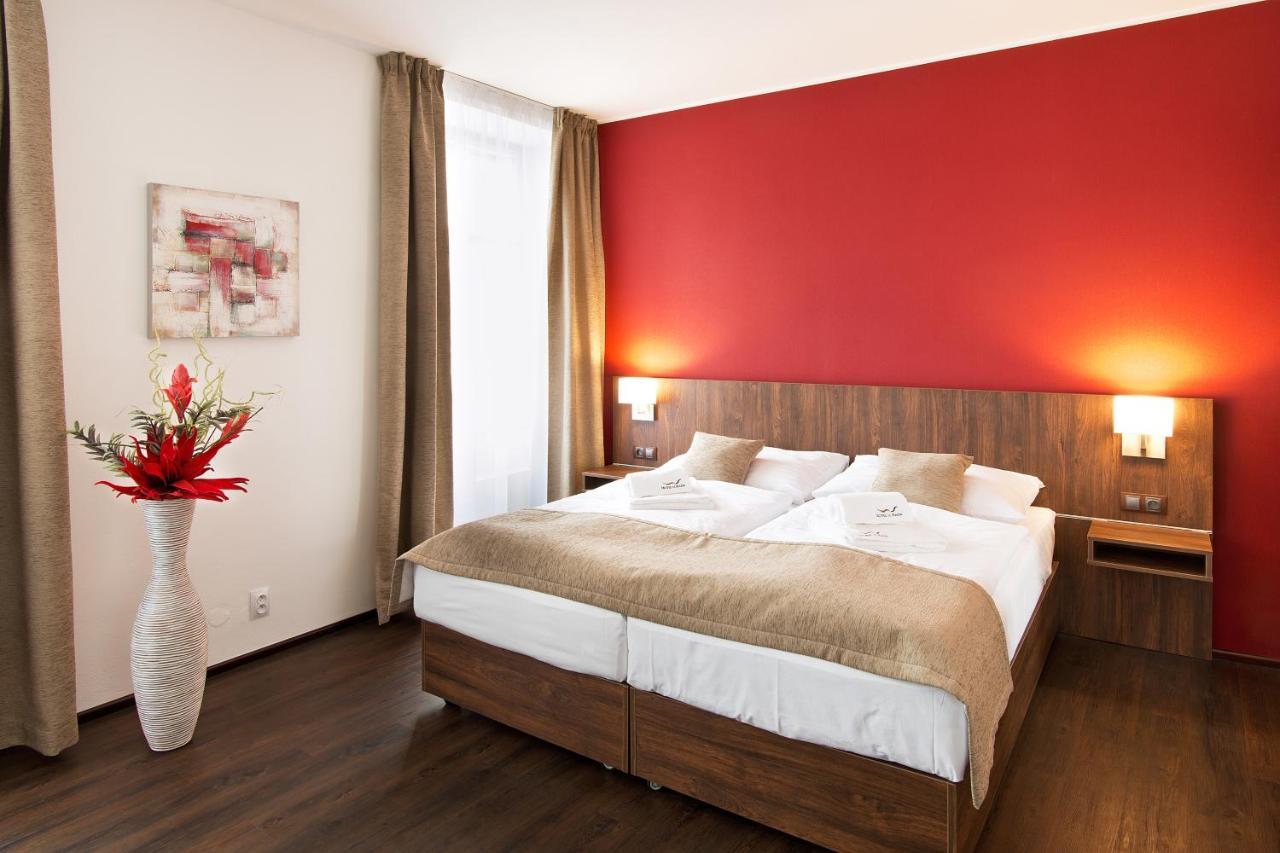 Hotel U Hada Zatec Ngoại thất bức ảnh